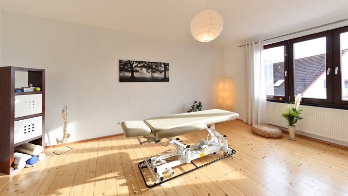 Behandlungszimmer des Zentrums für Osteopathie und Physiotherapie Merrett